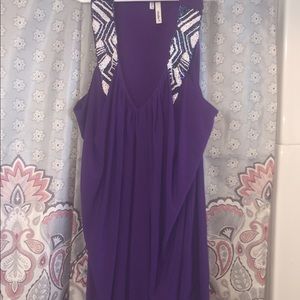 Studio Y. Medium. Smoke free home.